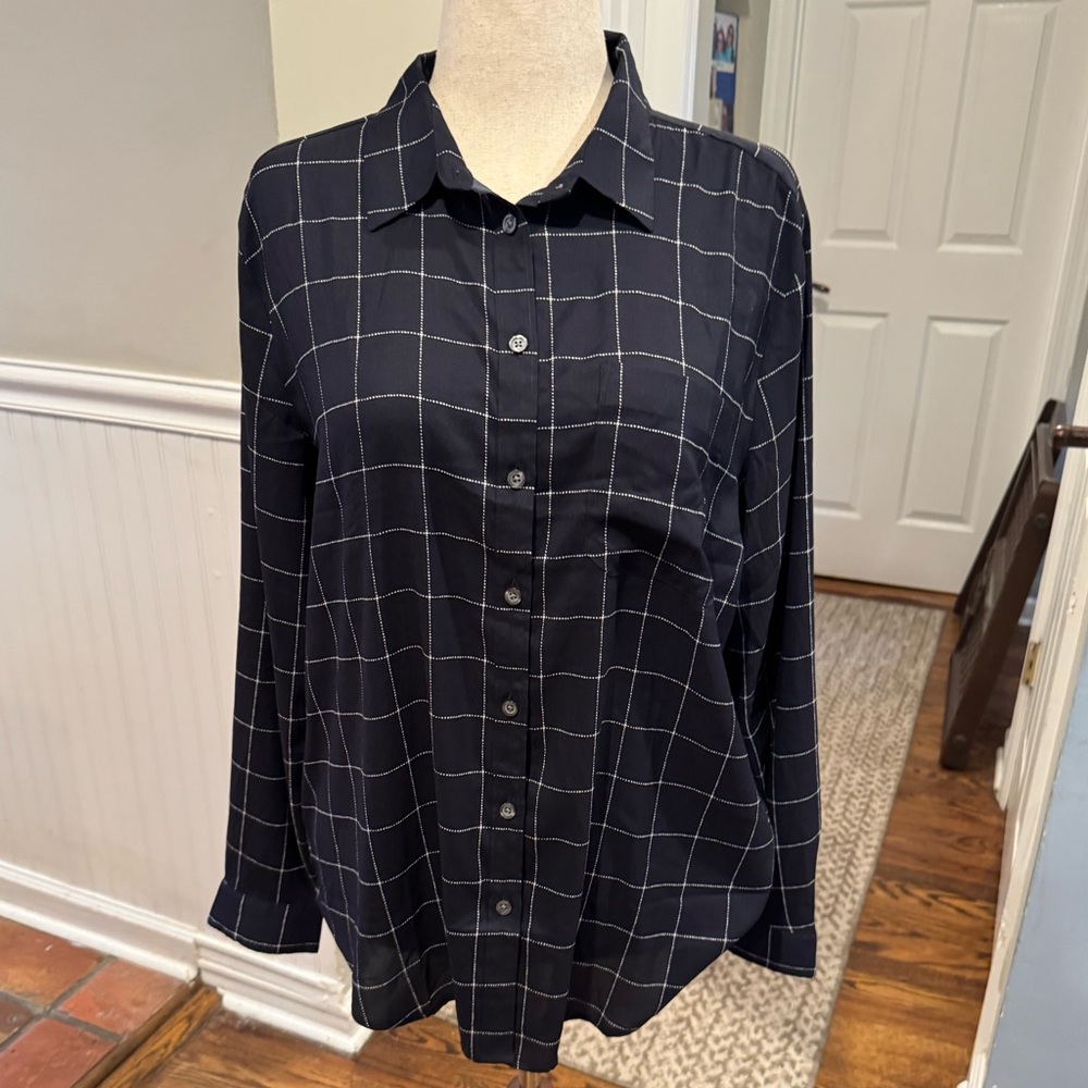 Ann Taylor Navy Checkered Button-Up Shirt